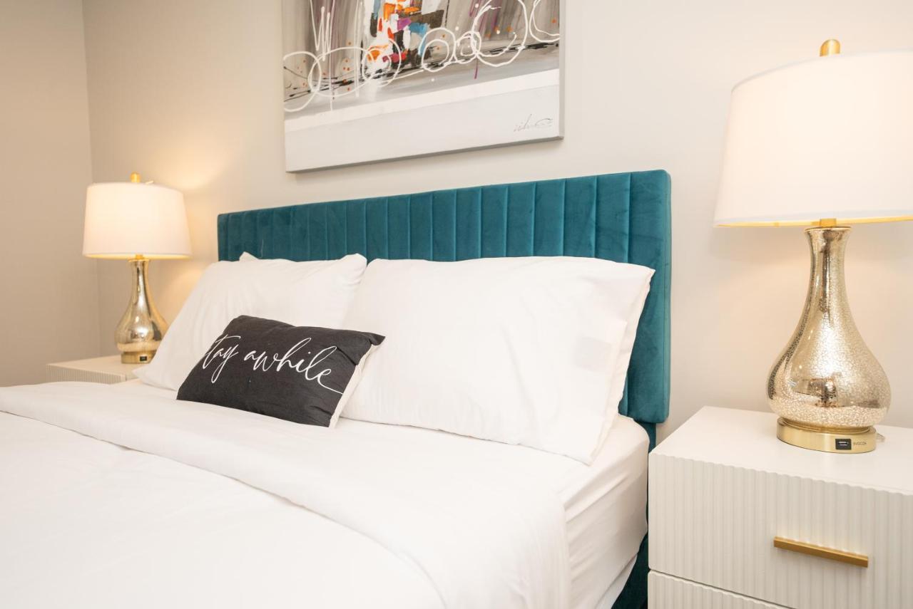 Copperwood Cozy Cellar With Hot Tub Hotel Lethbridge Ngoại thất bức ảnh